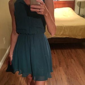 Sleeveless dress